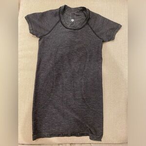Lululemon shirt